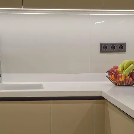 Modern Flat 2 Minutes From The Sea 1 Apartment *