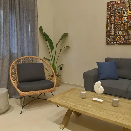 Apartment Modern Flat 2 Minutes From The Sea 1 *